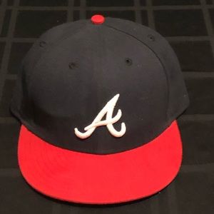 Atlanta Braves Hat New Era Size 8 Major League Baseball